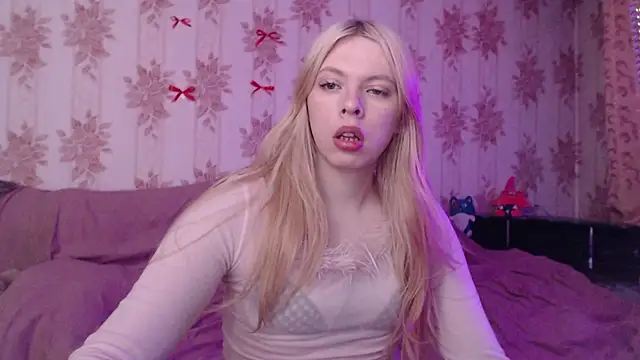 Snapshot of Cutie_Bambi chatting on 21, 2, 2026 Cutie Bambi online show from 21, 2, 2026