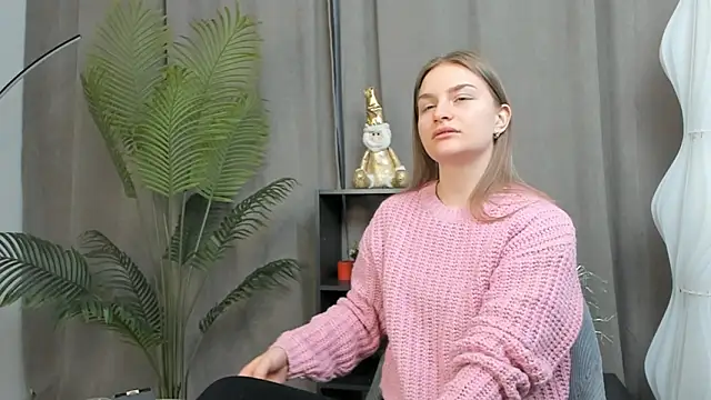 Snapshot of PhoebeTomerlin chatting on 1, 2, 2026 PhoebeTomerlin online show from 1, 2, 2026
