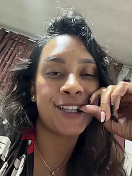 Snapshot of LunaHeat chatting on 18, 5, 2026 LunaHeat online show from 18, 5, 2026