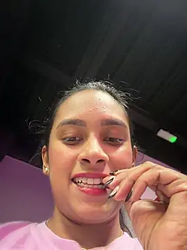 Snapshot of LunaHeat chatting on 19, 5, 2026 LunaHeat online show from 19, 5, 2026