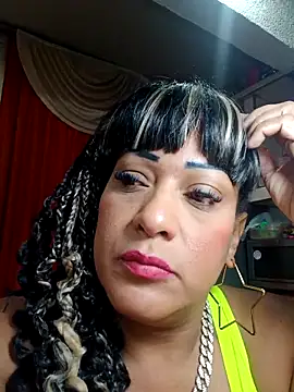 Snapshot of SabrinaColin chatting on 3, 2, 2026 SabrinaColin online show from 3, 2, 2026