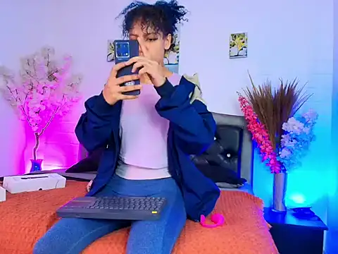 HannahBlue  online show from 10, 2, 2026