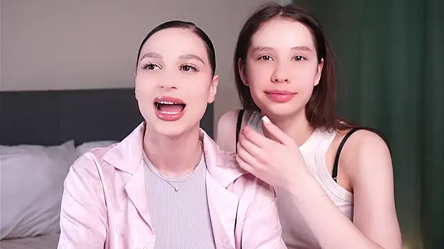 ZofiaSoshnik online show from 14, 2, 2026