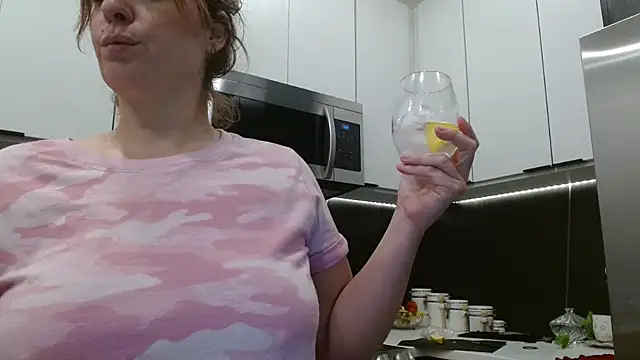 HazelSkyesChat online show from 19, 5, 2026