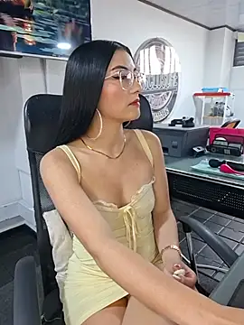 Jade connor online show from 15, 7, 2026