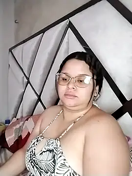 SamanthaStonee online show from 18, 7, 2026