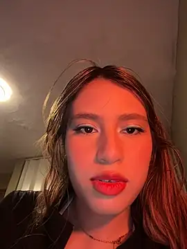 Snapshot of romyamo chatting on 21, 4, 2026 romyamo online show from 21, 4, 2026
