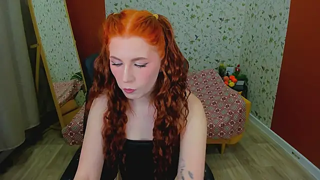 Snapshot of MiraBoom chatting on 19, 2, 2026 MiraBoom online show from 19, 2, 2026