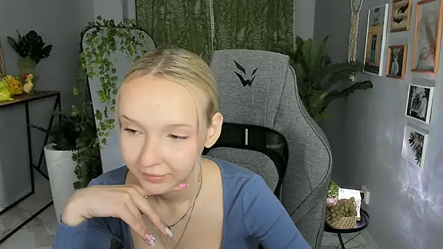 Snapshot of MaoqiBeverly chatting on 20, 4, 2026 MaoqiBeverly online show from 20, 4, 2026