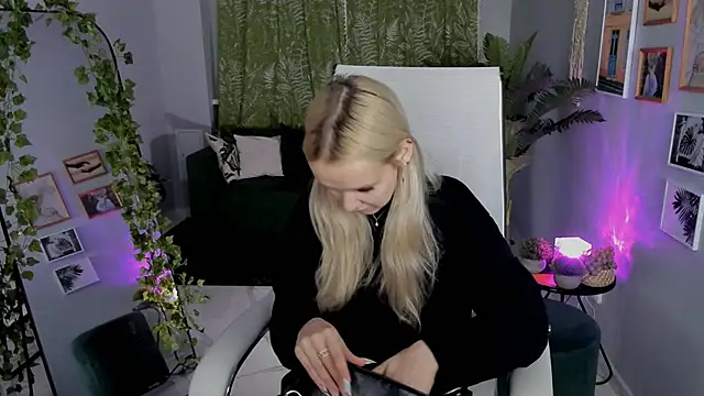 Snapshot of MaoqiBeverly chatting on 9, 5, 2026 MaoqiBeverly online show from 9, 5, 2026