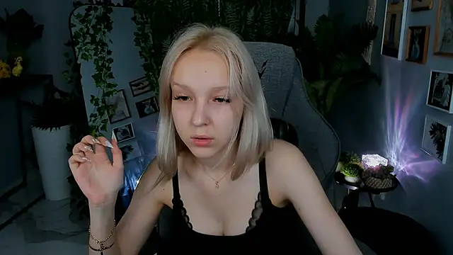 Snapshot of MaoqiBeverly chatting on 19, 5, 2026 MaoqiBeverly online show from 19, 5, 2026