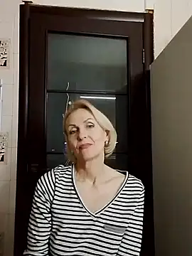 Snapshot of MichelleSolis chatting on 19, 2, 2026 MichelleSolis online show from 19, 2, 2026