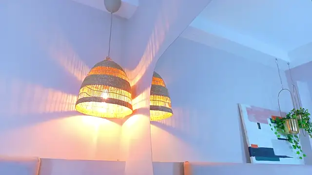 Snapshot of VioletBloomm chatting on 10, 4, 2026 VioletBloomm online show from 10, 4, 2026