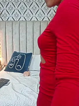 Eva Monroes online show from 2, 4, 2026