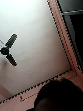 Snapshot of Desicpl15 chatting on 13, 2, 2026 Desicpl15 online show from 13, 2, 2026