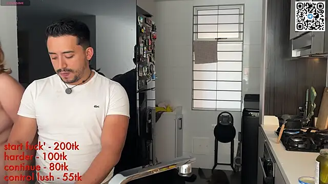 Snapshot of Sofii_n_Diego chatting on 5, 7, 2026 Sofii n Diego online show from 5, 7, 2026