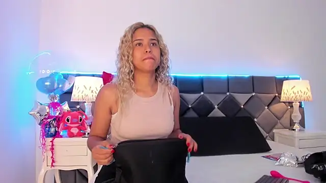 Snapshot of _Giorgiina_ chatting on 9, 2, 2026 Giorgiina online show from 9, 2, 2026