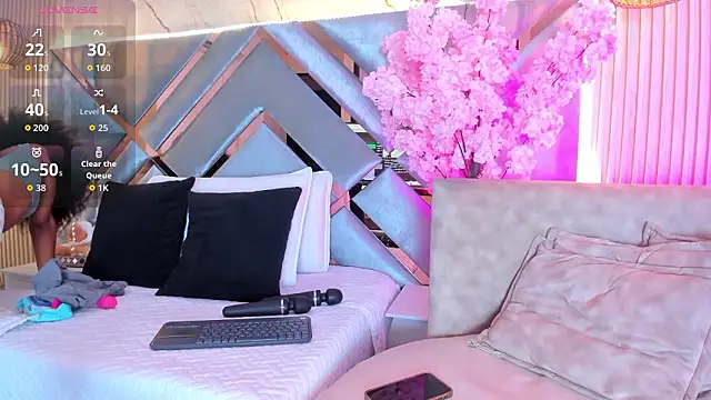 EmmaLovve online show from 13, 2, 2026