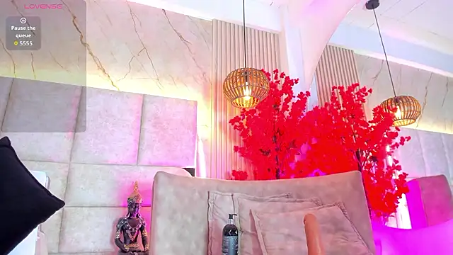 EmmaLovve online show from 6, 3, 2026