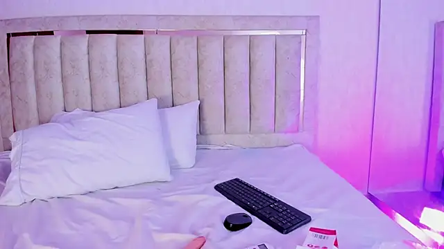 SeleneSantana online show from 27, 2, 2026