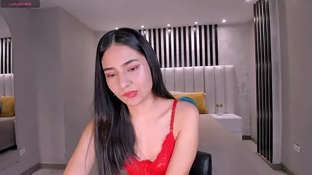 Snapshot of LucieMartin chatting on 2, 3, 2026 LucieMartin online show from 2, 3, 2026