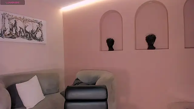 LucieMartin online show from 9, 4, 2026