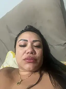 Snapshot of Deyseprado35 chatting on 1, 2, 2026 Deyseprado35 online show from 1, 2, 2026