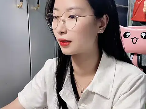 Snapshot of Linne6789 chatting on 2, 3, 2026 Linne6789 online show from 2, 3, 2026