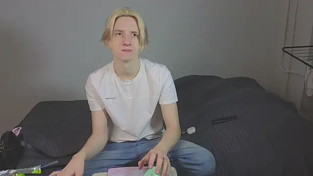 Snapshot of Ron_Vilss chatting on 4, 2, 2026 Ron Vilss online show from 4, 2, 2026