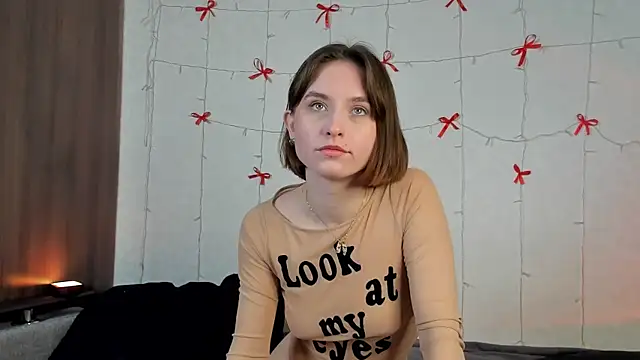Snapshot of VelvetCaress chatting on 24, 6, 2026 VelvetCaress online show from 24, 6, 2026