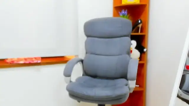 Snapshot of Maddinia chatting on 21, 2, 2026 Maddinia online show from 21, 2, 2026