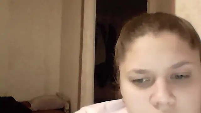 Snapshot of Maddinia chatting on 25, 2, 2026 Maddinia online show from 25, 2, 2026