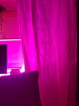 HotDevilGirl  online show from 27, 2, 2026