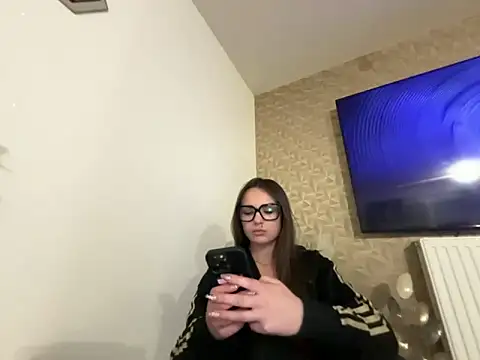 Snapshot of alixxxm7 chatting on 21, 2, 2026 alixxxm7 online show from 21, 2, 2026