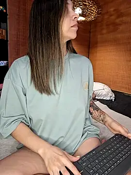 Ana-Spencer online show from 6, 5, 2026
