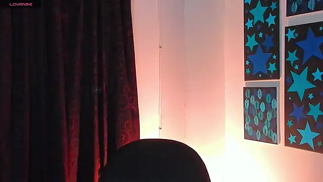 Snapshot of manu__05 chatting on 19, 4, 2026 manu 05 online show from 19, 4, 2026