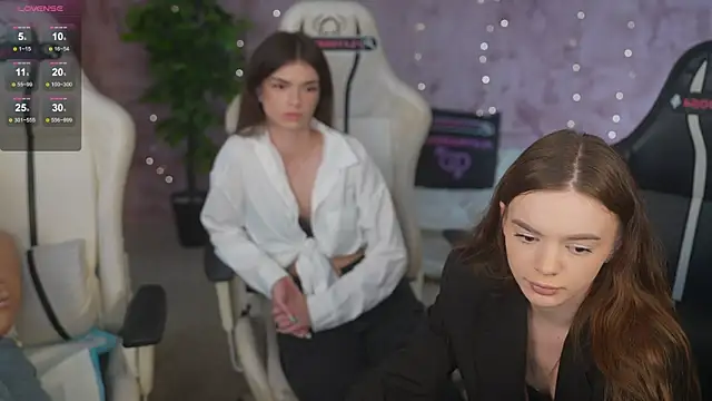 Snapshot of Zlata_Sky chatting on 28, 7, 2026 Zlata Sky online show from 28, 7, 2026
