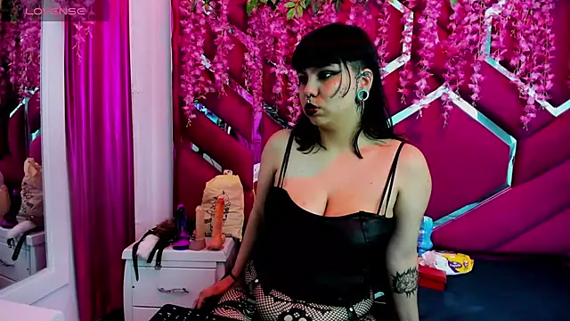 Snapshot of vanesa_bobs chatting on 20, 5, 2026 vanesa bobs online show from 20, 5, 2026