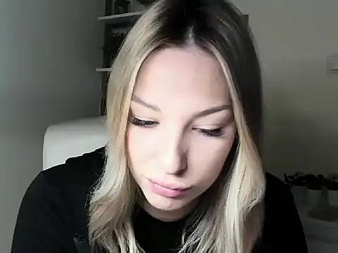 VelvetAngela online show from 16, 2, 2026