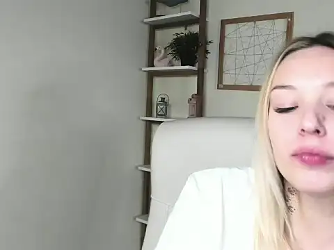 VelvetAngela online show from 23, 2, 2026