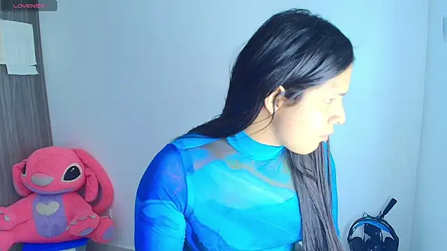 Snapshot of alys_love chatting on 31, 5, 2026 alys love online show from 31, 5, 2026
