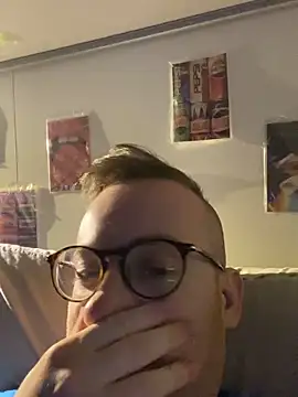 Snapshot of io1Elian chatting on 22, 6, 2026 io1Elian online show from 22, 6, 2026