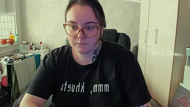 Snapshot of katya_idinax chatting on 7, 2, 2026 katya idinax online show from 7, 2, 2026