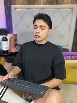 Snapshot of Samu_Hott chatting on 18, 2, 2026 Samu Hott online show from 18, 2, 2026