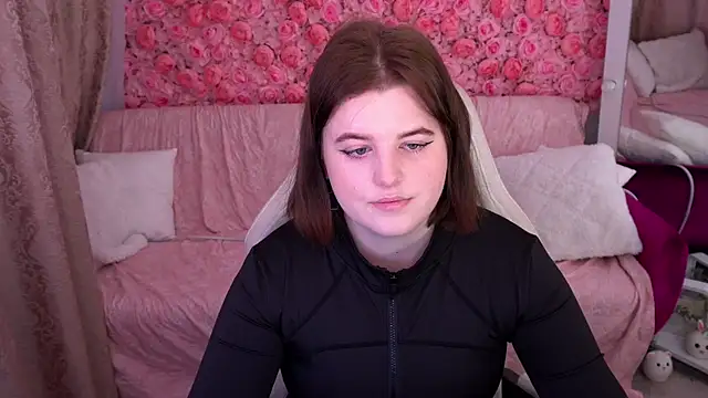 KristiFoxy online show from 4, 3, 2026