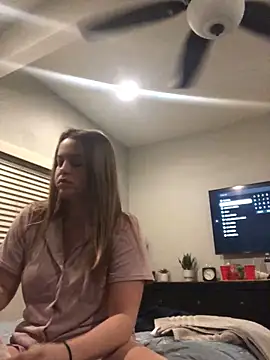 xxlivecouple online show from 7, 3, 2026