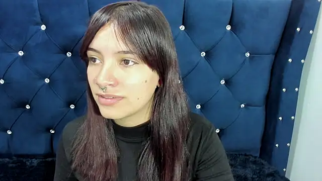 Snapshot of nahomy_glow chatting on 6, 2, 2026 nahomy glow online show from 6, 2, 2026