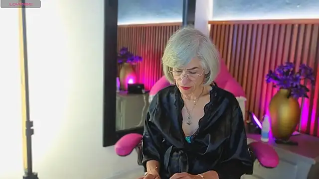 Snapshot of miss_monserrate01 chatting on 11, 5, 2026 miss monserrate01 online show from 11, 5, 2026