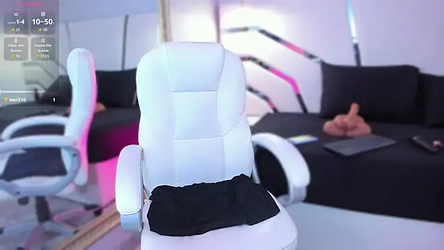 Snapshot of ninna_vinns chatting on 2, 3, 2026 ninna vinns online show from 2, 3, 2026