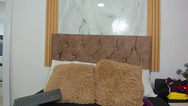 Snapshot of Candyfox2606 chatting on 19, 2, 2026 Candyfox2606 online show from 19, 2, 2026